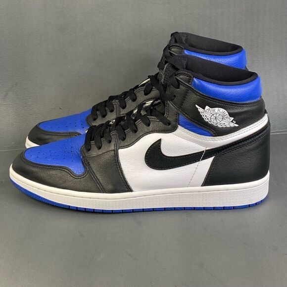 Nike Air Jordan 1 Retro High OG 'Royal Toe' sneaker shoes mens size 12 - Picture 4 of 11